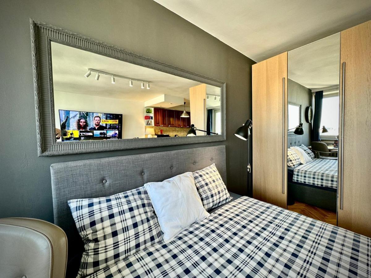Super Apartament White Warszawa 2X Metro Scisle Centrum Wifi 300 Mbs New Exteriör bild