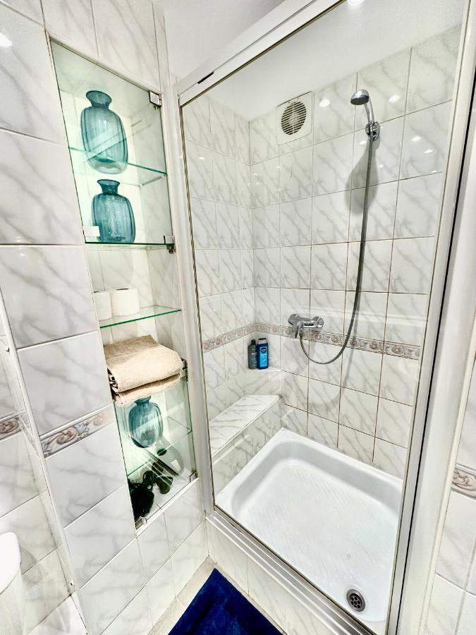 Super Apartament White Warszawa 2X Metro Scisle Centrum Wifi 300 Mbs New Exteriör bild